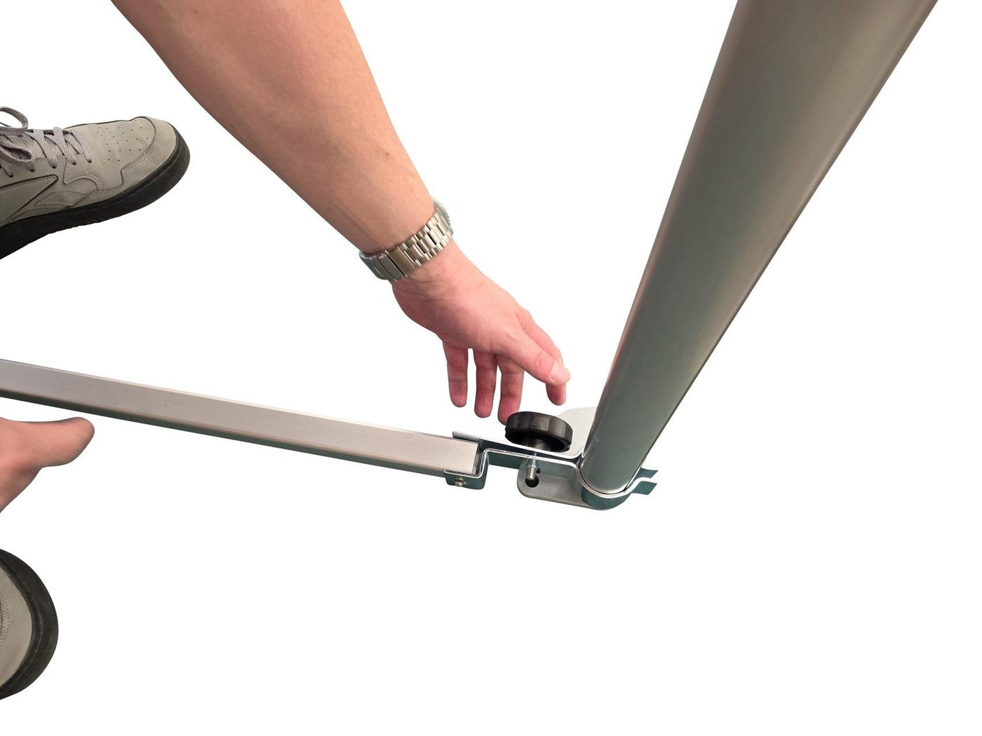 Crossbar clip attached